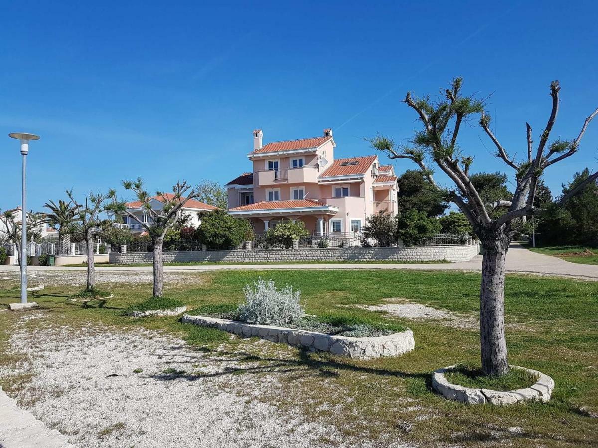 Apartmani Lorena Privlaka  Dış mekan fotoğraf